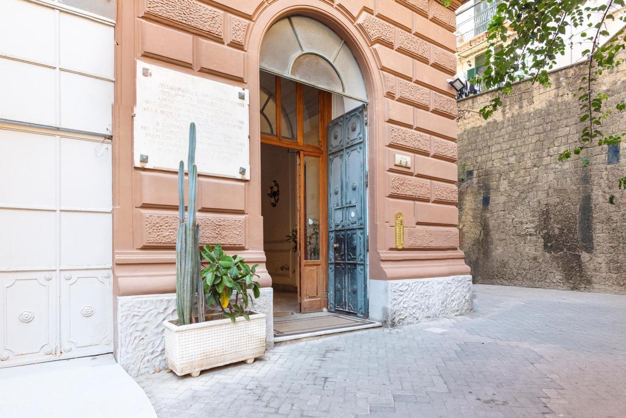B&B Le Stanze Dei Mille Νάπολη Εξωτερικό φωτογραφία